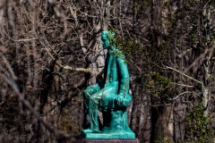 Alms_Statue